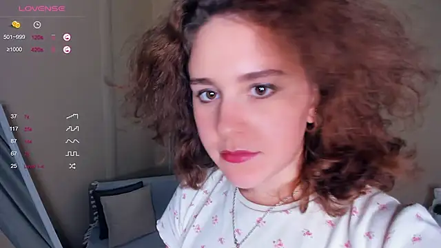 Snapshot of FalineGirling chatting on February 2025 09:51:02 AM FalineGirling online show from February 2025 09:51:02 AM