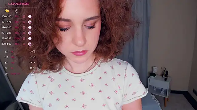 Snapshot of FalineGirling chatting on February 2025 09:47:02 AM FalineGirling online show from February 2025 09:47:02 AM