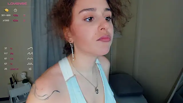 Snapshot of FalineGirling chatting on February 2025 10:51:02 AM FalineGirling online show from February 2025 10:51:02 AM