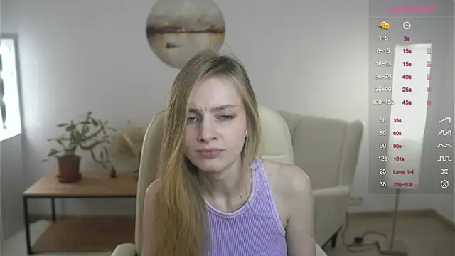 Snapshot of OdelinaEliot chatting on February 2025 05:40:01 PM OdelinaEliot online show from February 2025 05:40:01 PM