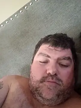 Rcraigue4 online show from November 2025 04:23:01 PM