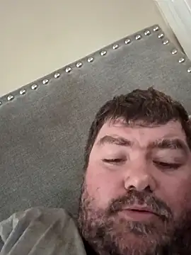 Rcraigue4 online show from November 2025 05:17:02 PM