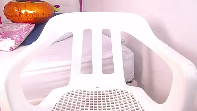 tinyy whore18 online show from November 2025 03:49:02 PM