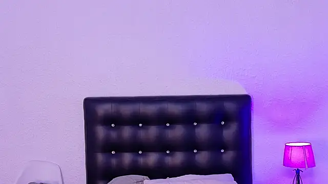 tinyy whore18 online show from March 2026 04:25:01 AM