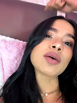 Bella Smiith  online show from November 2025 07:36:02 PM