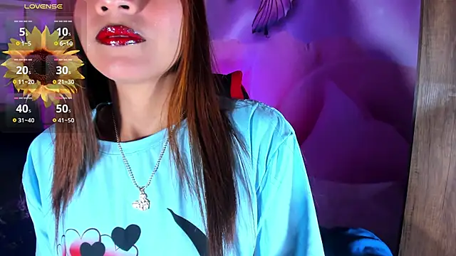 emili clark online show from November 2025 04:13:02 AM