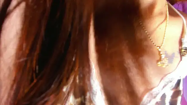 emili clark online show from October 2025 04:57:02 AM