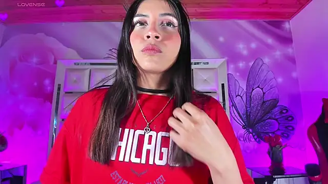 emili clark online show from March 2026 04:42:02 AM