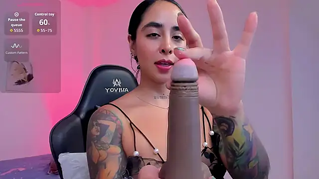 sophierooy22 online show from November 2025 11:08:02 PM