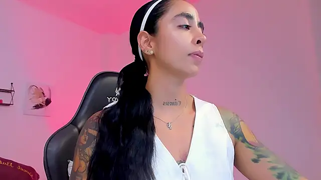 sophierooy22 online show from March 2026 04:05:01 AM