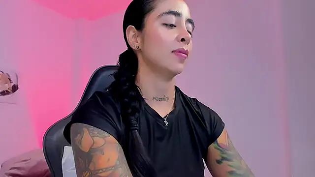 sophierooy22 online show from February 2026 02:50:02 PM