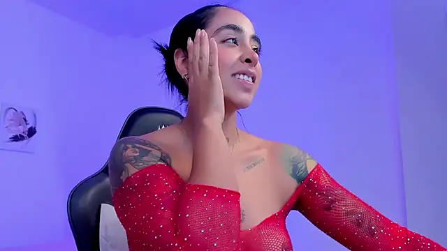 sophierooy22 online show from September 2025 09:29:01 PM