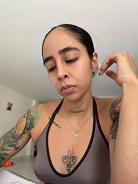 Snapshot of sophierooy22 chatting on July 2026 04:18:02 PM sophierooy22 online show from July 2026 04:18:02 PM