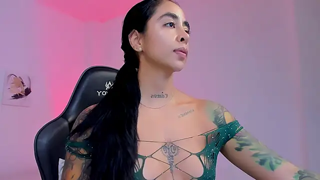 sophierooy22 online show from February 2026 02:50:01 PM