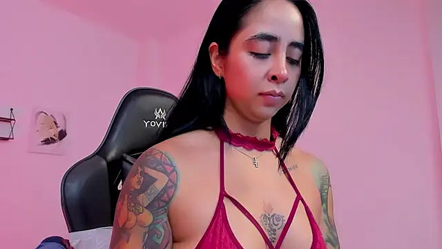 sophierooy22 online show from November 2025 07:36:01 PM