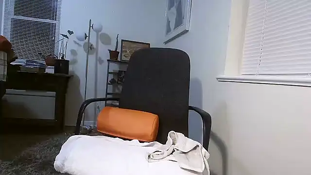 Prolapse Pig online show from December 2025 04:14:01 AM