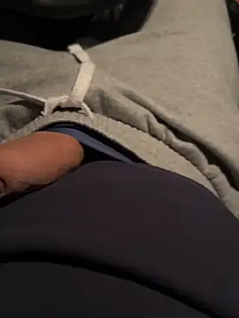 Snapshot of Greeneyes0820 chatting on November 2025 10:30:01 PM Greeneyes0820 online show from November 2025 10:30:01 PM