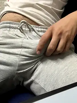 Greeneyes0820 online show from September 2025 07:57:01 AM