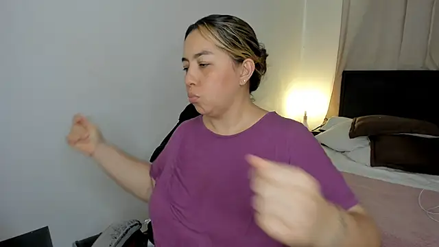 brithany olson25 online show from March 2026 08:14:02 PM