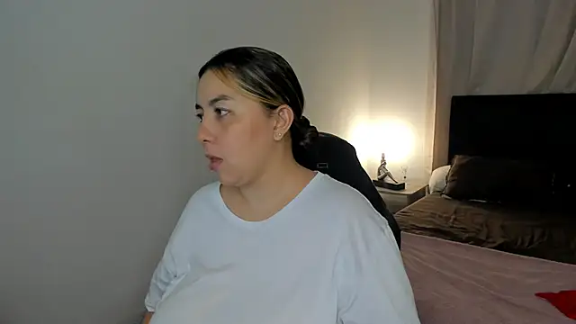 brithany olson25 online show from April 2026 02:47:02 AM