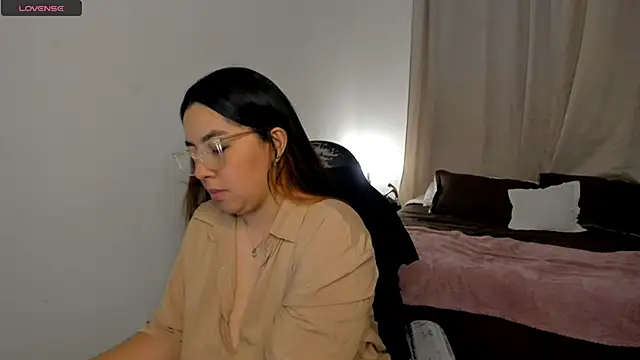 Snapshot of brithany_olson25 chatting on November 2025 07:29:01 PM brithany olson25 online show from November 2025 07:29:01 PM