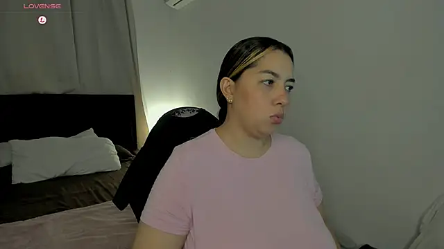 brithany olson25 online show from March 2026 03:35:02 AM