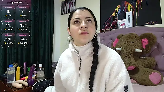 Emmie Hot online show from October 2025 12:04:02 PM