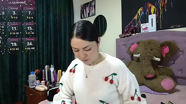 Emmie Hot online show from October 2025 11:58:02 AM