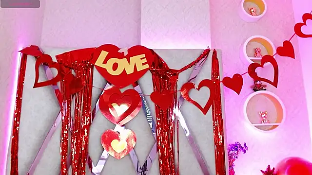 Sophia waalker  1 online show from February 2025 06:37:02 PM