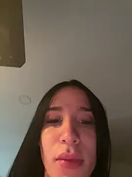 valerietnt online show from March 2025 01:51:01 PM