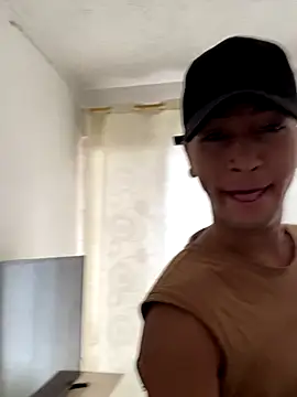 Diegosavage3 online show from November 2025 04:33:02 PM