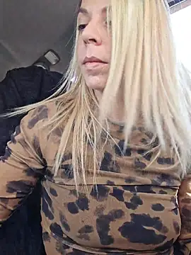 SweetyNinaOff1 online show from March 2026 03:24:01 PM