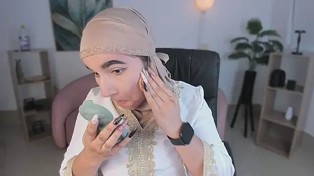 Ayha khalaf online show from October 2025 01:06:02 AM