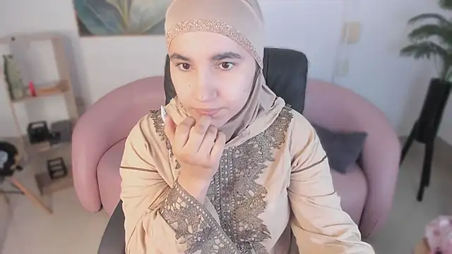 Ayha khalaf online show from October 2025 01:16:01 AM