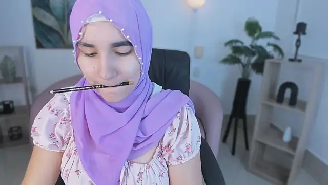 Ayha khalaf online show from October 2025 01:25:01 AM