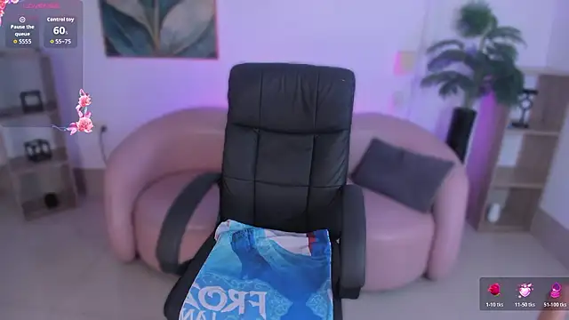 Ayha khalaf online show from February 2026 02:03:01 AM