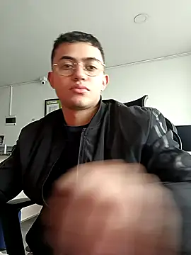Thonny-becker online show from February 2025 12:17:02 PM