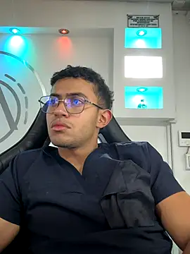 Thonny-becker online show from October 2025 12:31:02 AM