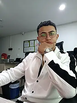 Thonny-becker online show from February 2025 10:42:02 PM