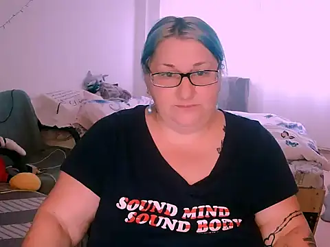 Snapshot of Marryllunax chatting on December 2025 07:51:02 AM Marryllunax online show from December 2025 07:51:02 AM