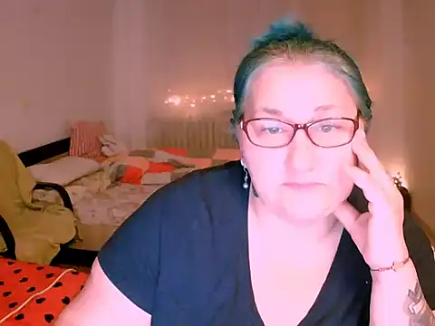 Marryllunax online show from January 2026 07:18:02 PM