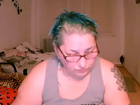 Marryllunax online show from January 2026 08:45:01 PM