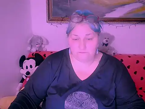 Snapshot of Marryllunax chatting on November 2025 09:15:02 PM Marryllunax online show from November 2025 09:15:02 PM