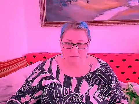 Marryllunax online show from October 2025 08:33:01 AM