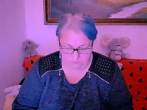 Snapshot of Marryllunax chatting on October 2025 02:38:02 PM Marryllunax online show from October 2025 02:38:02 PM