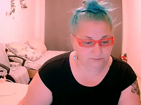 Marryllunax online show from July 2026 08:20:02 PM
