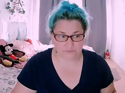 Marryllunax online show from May 2026 08:24:01 AM