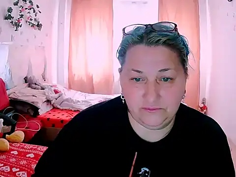Marryllunax online show from May 2026 08:07:02 AM