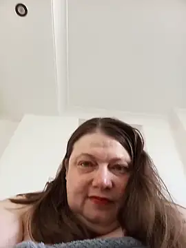 HotHornyEmmaX online show from May 2026 06:00:02 AM