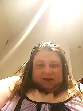 HotHornyEmmaX online show from April 2026 08:43:01 PM